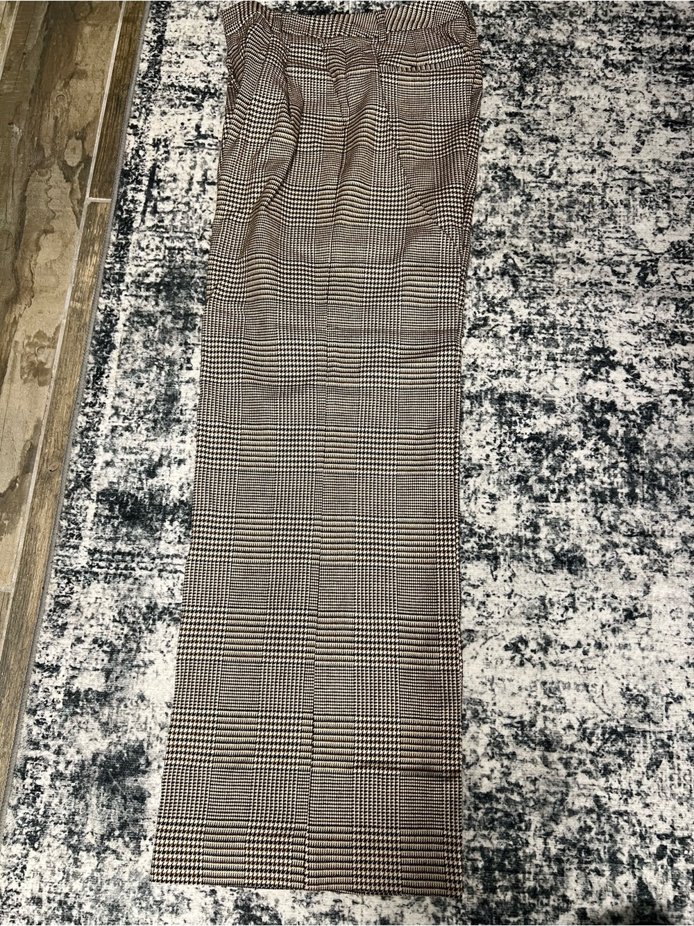 Alice + Olivia Women’s Glen Plaid Dress Pants in Brown and Black